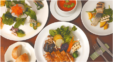 無農薬野菜や手作りの麹調味料などを使った美食